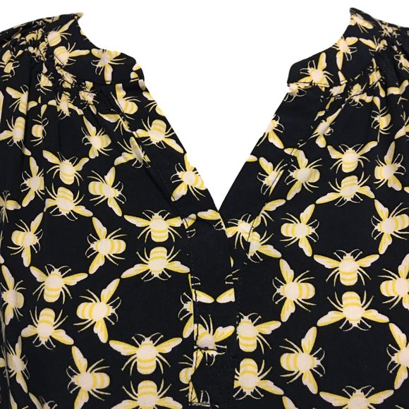 Crown & Ivy Navy Top with Cute Bee Print!  Medium - Picture 3 of 6